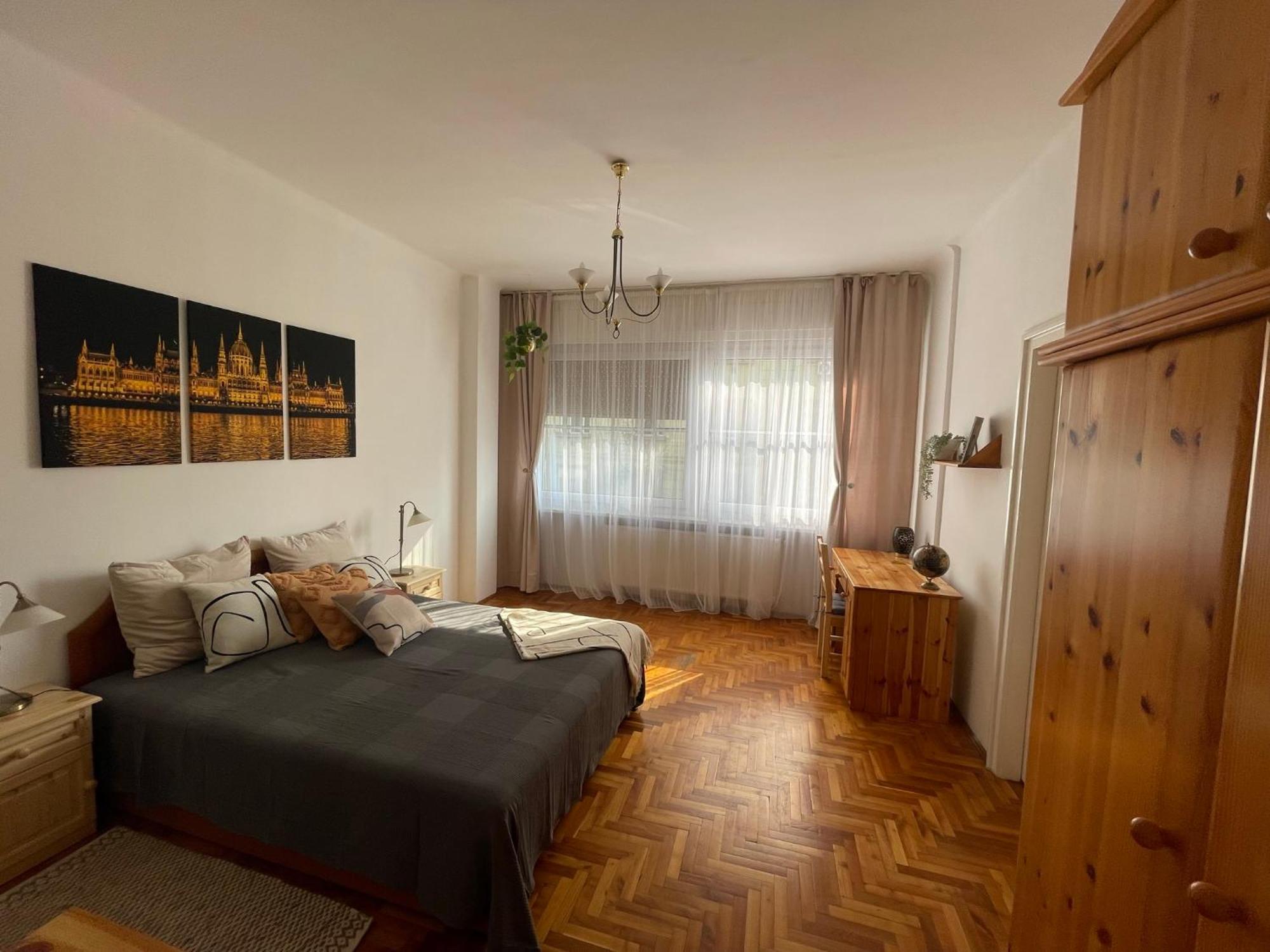 Bright & Spacious Riverside Apartment With Balcony Budapeste Exterior foto