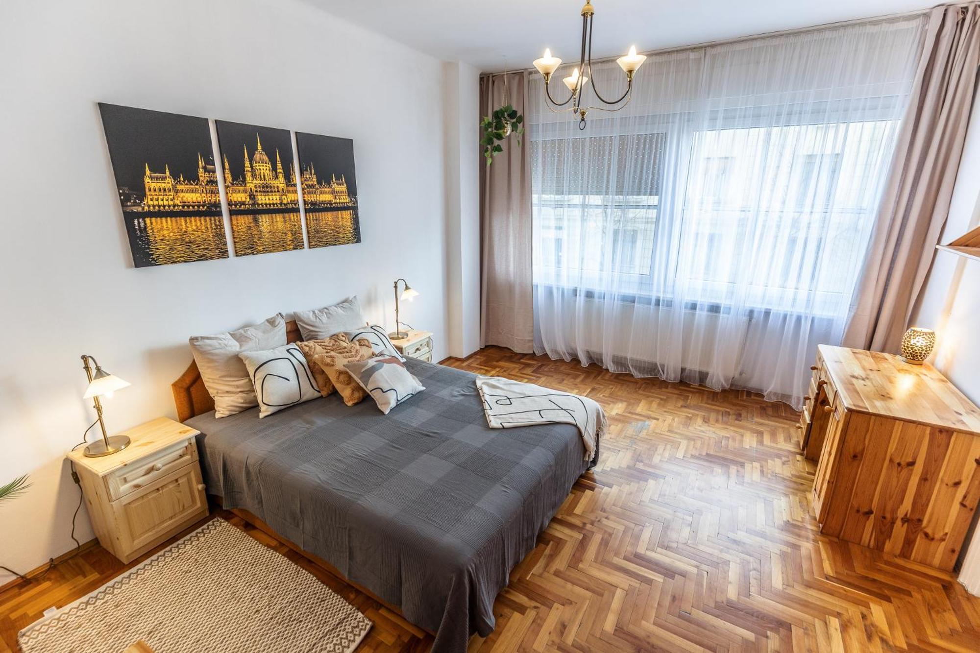 Bright & Spacious Riverside Apartment With Balcony Budapeste Exterior foto