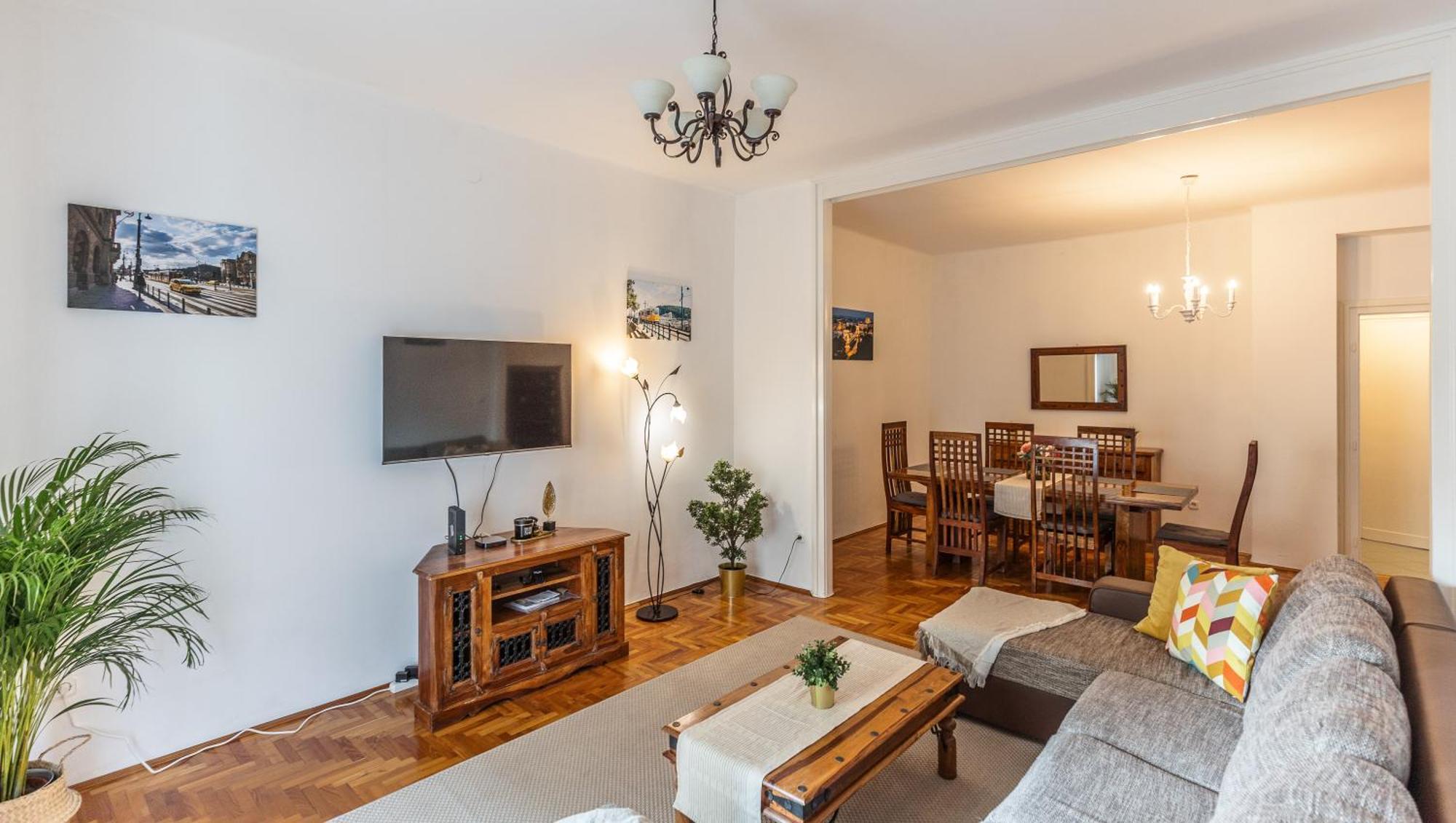 Bright & Spacious Riverside Apartment With Balcony Budapeste Exterior foto