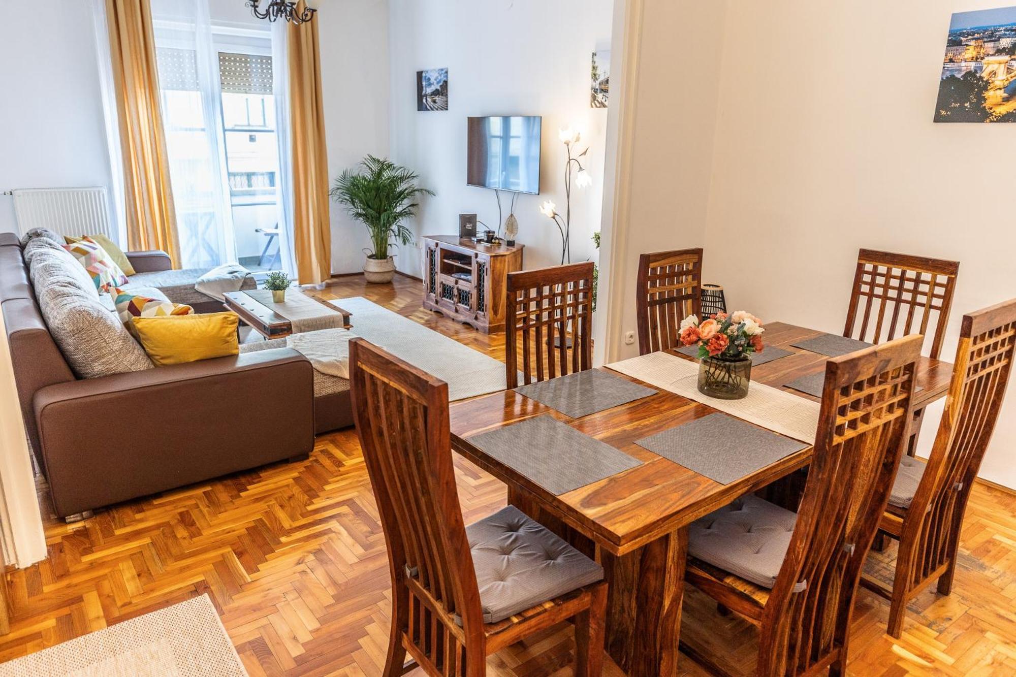 Bright & Spacious Riverside Apartment With Balcony Budapeste Exterior foto